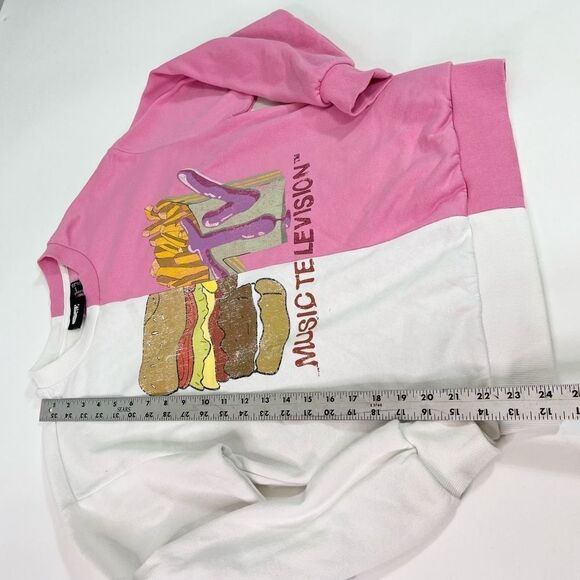 MTV Sweatshirt Womens Small Pink & White Colorblock Graphic Oversized Pullover - Picture 4 of 8